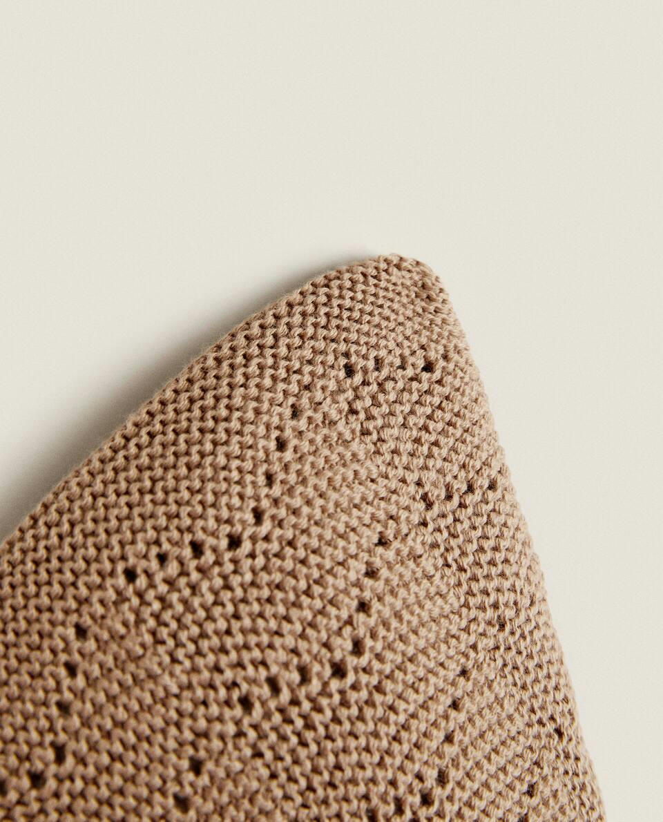 BONNET WITH OPENWORK