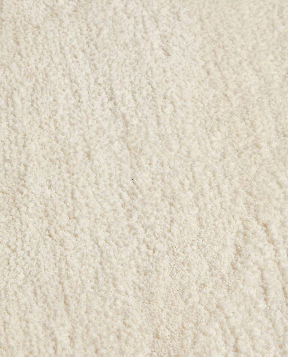SOFT ECRU RUG