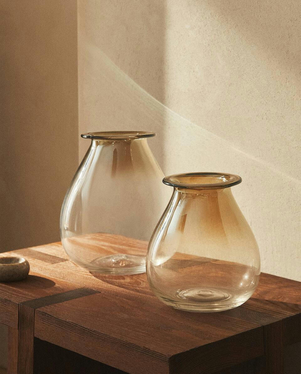 SMOKY GLASS VASE