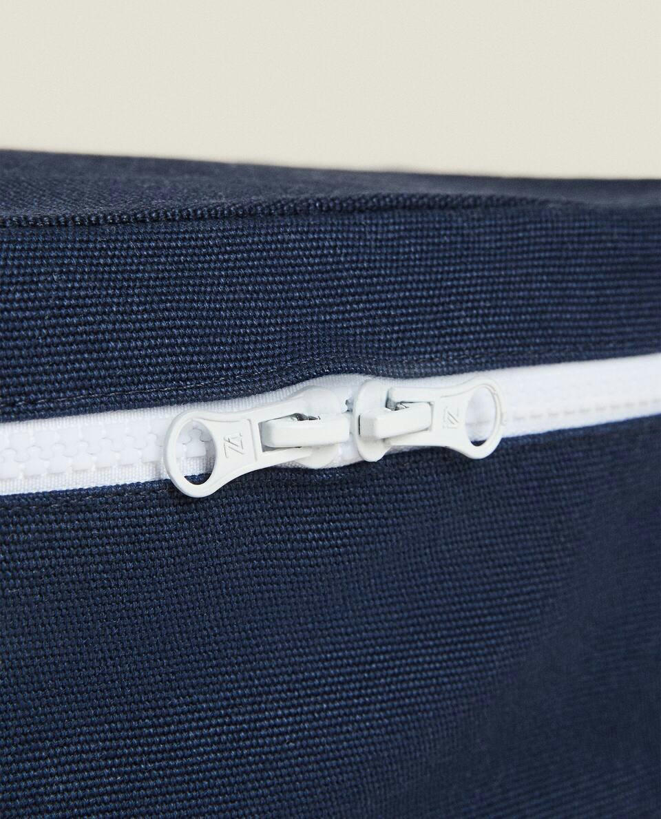 SAINT-LAZARE TRAVEL TOILETRY BAG