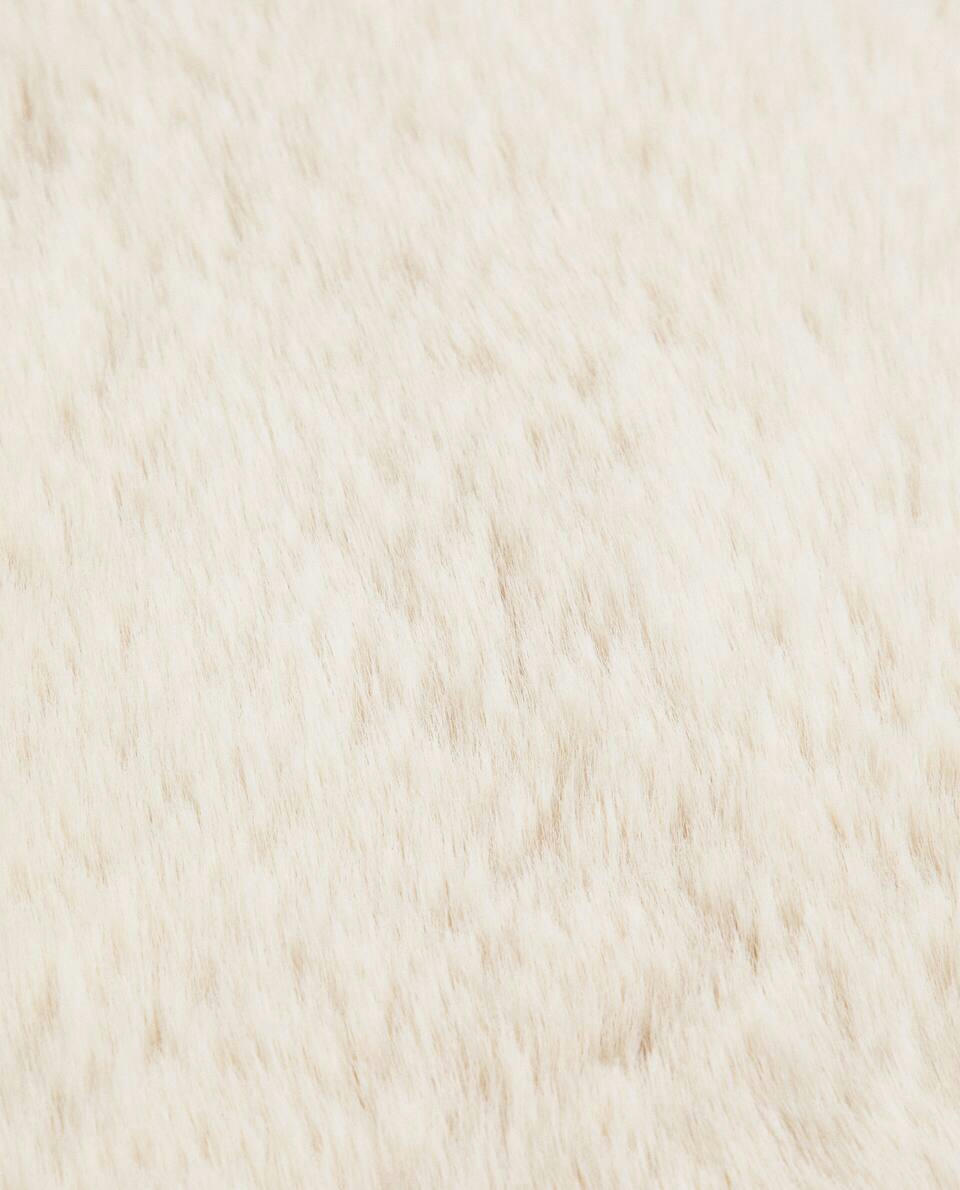 PLAIN FAUX FUR RUG