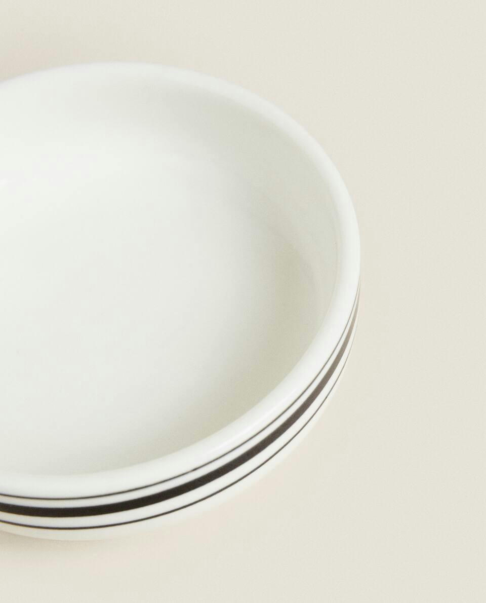 STONEWARE BOWL WITH LINES