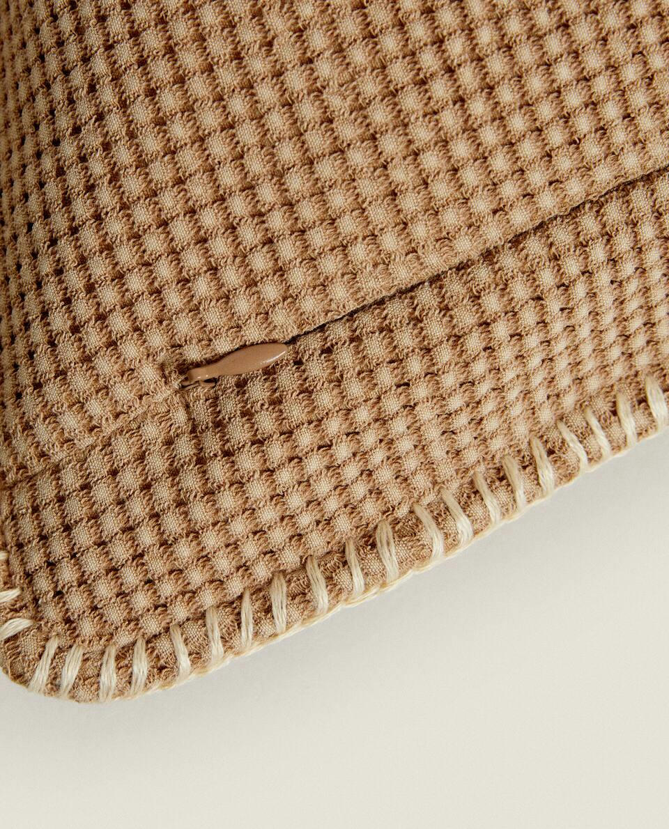 TEXTURED WAFFLE-KNIT CUSHION COVER