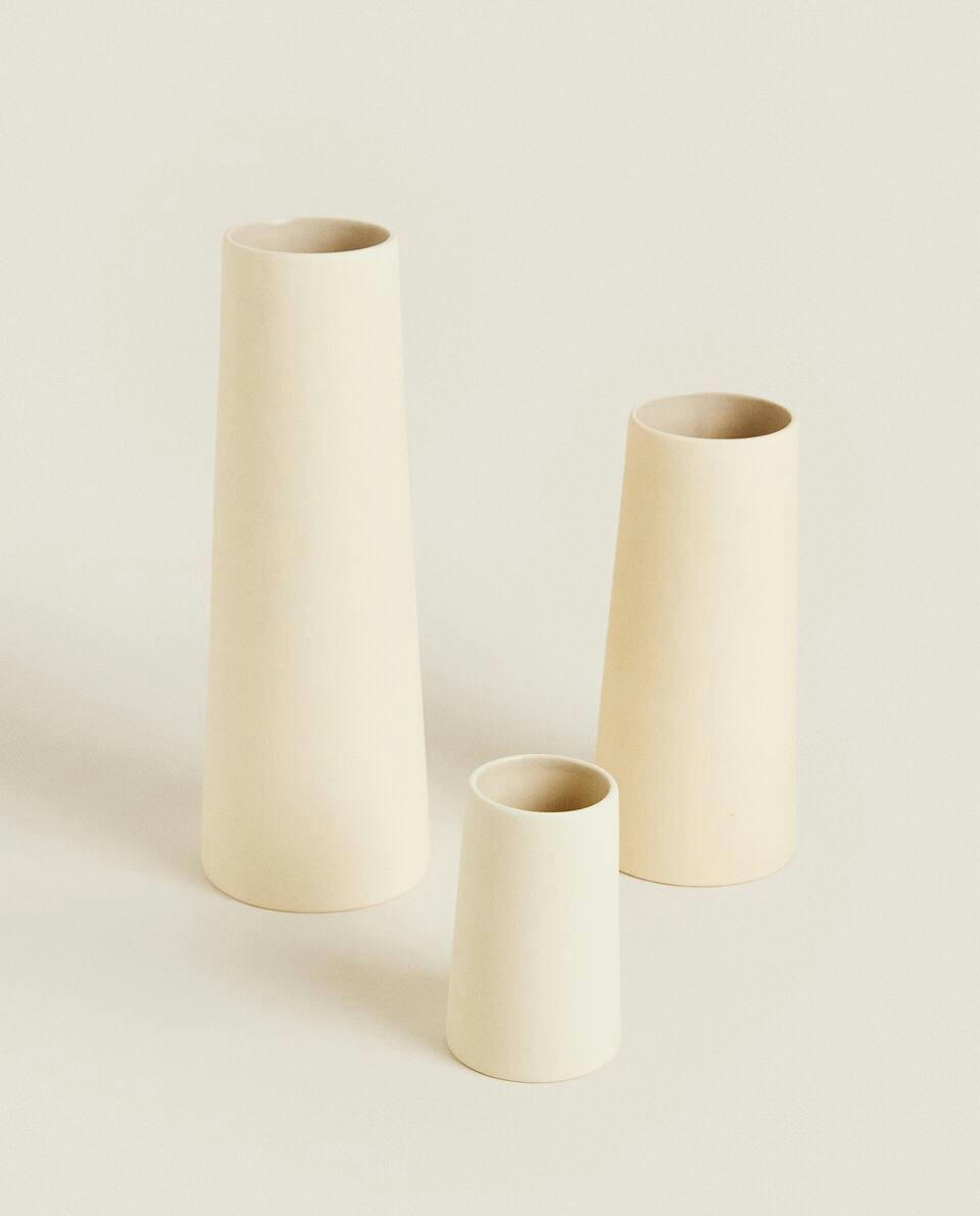 CERAMIC TUBE VASE