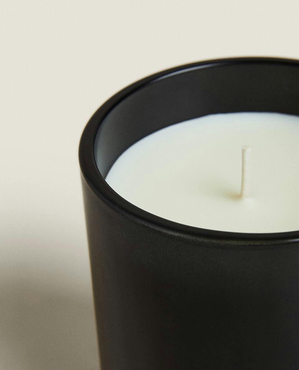 CEDAR WOOD SCENTED CANDLES