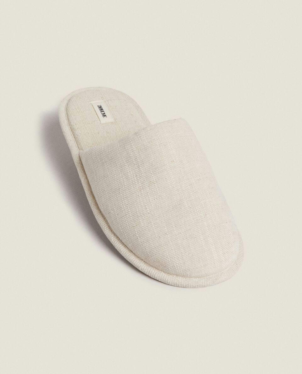 LINEN SLIPPERS