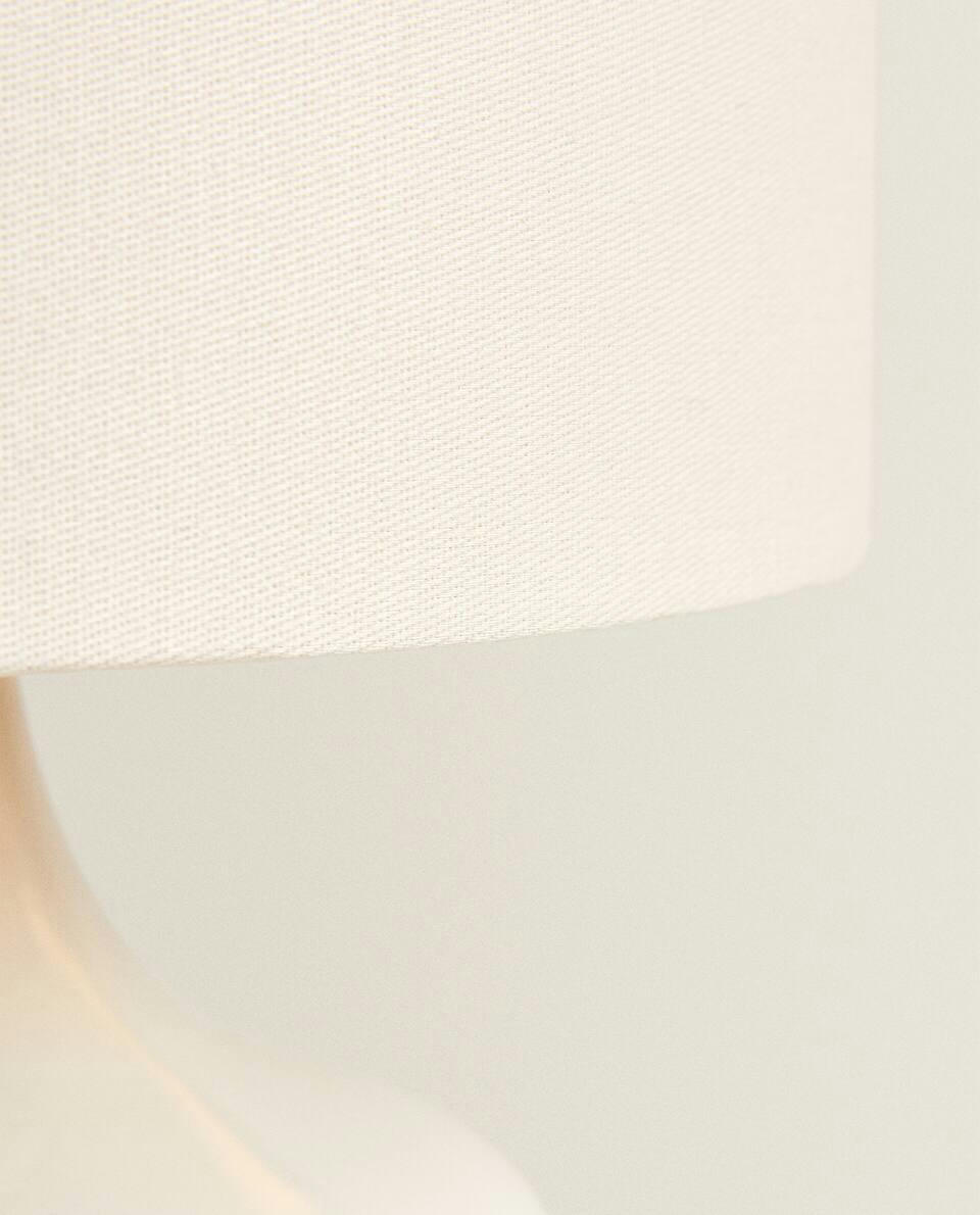 SMALL CERAMIC BASE LAMP