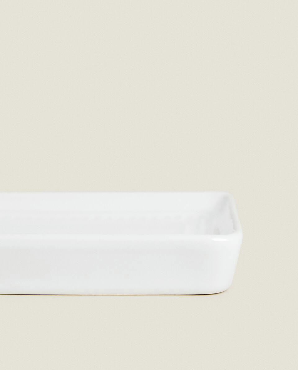 GLAZED CERAMIC BATHROOM SET