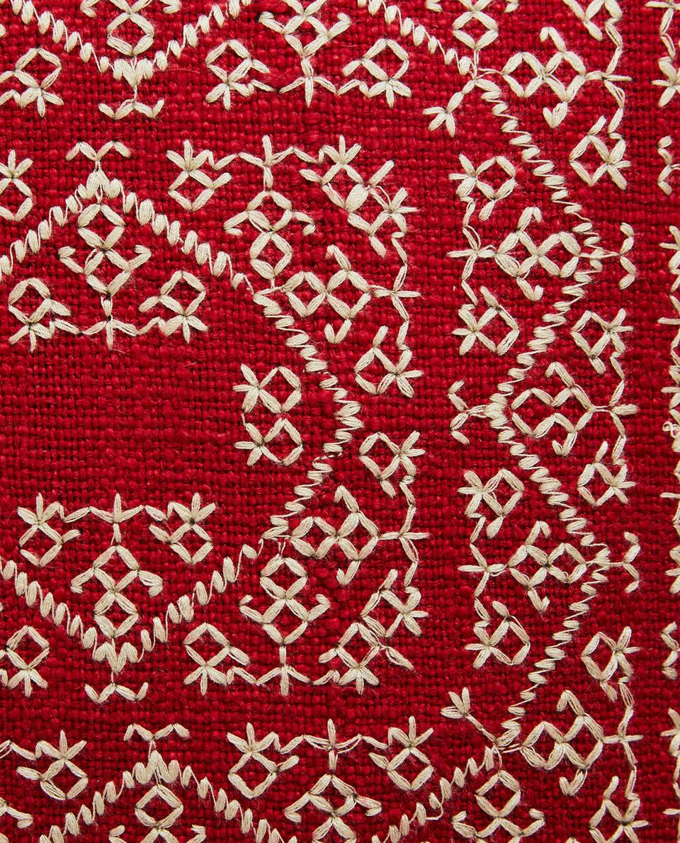 EMBROIDERED CHRISTMAS COTTON CUSHION COVER