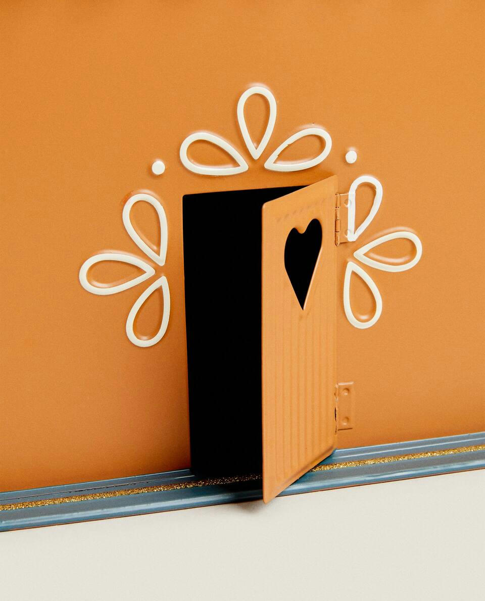 CHILDREN’S CHRISTMAS GINGERBREAD HOUSE LETTER BOX