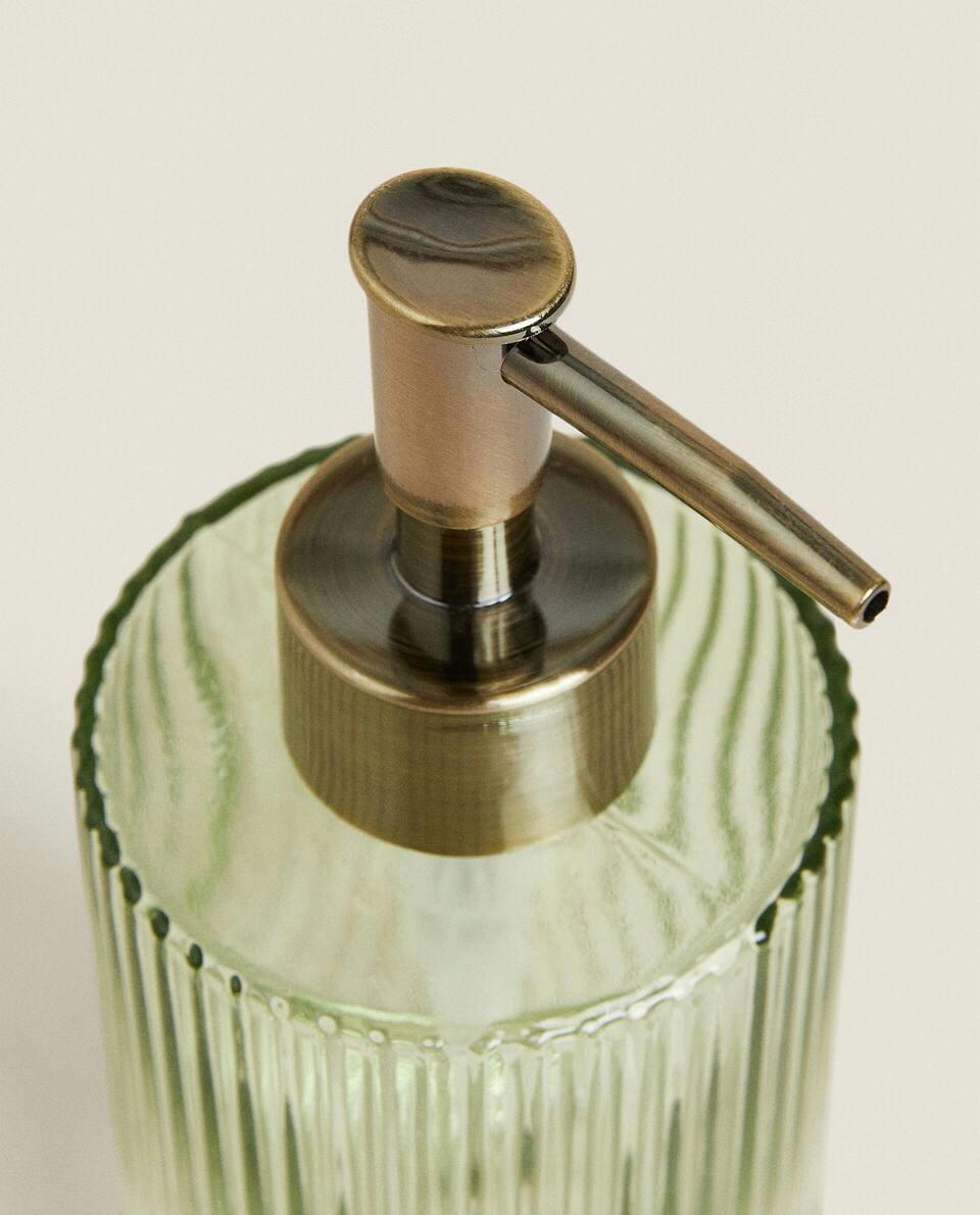 RAISED DESIGN GLASS BATHROOM SET