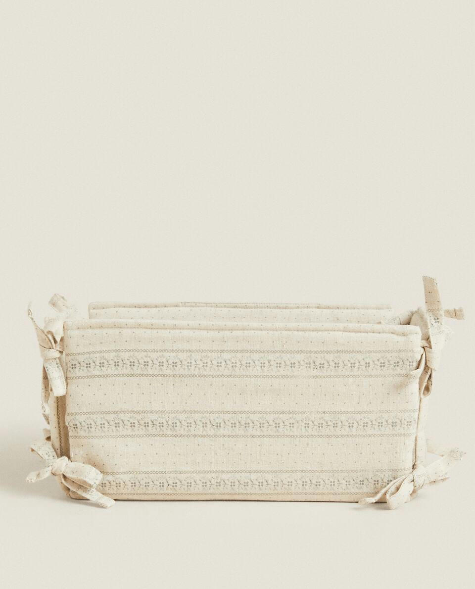 INDIVIDUAL ORGANISER WITH BORDER