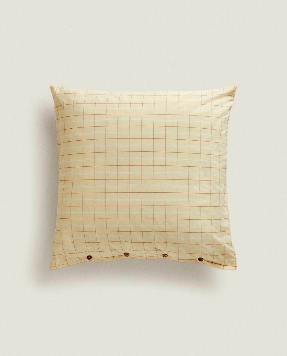 CHECKED PILLOWCASE