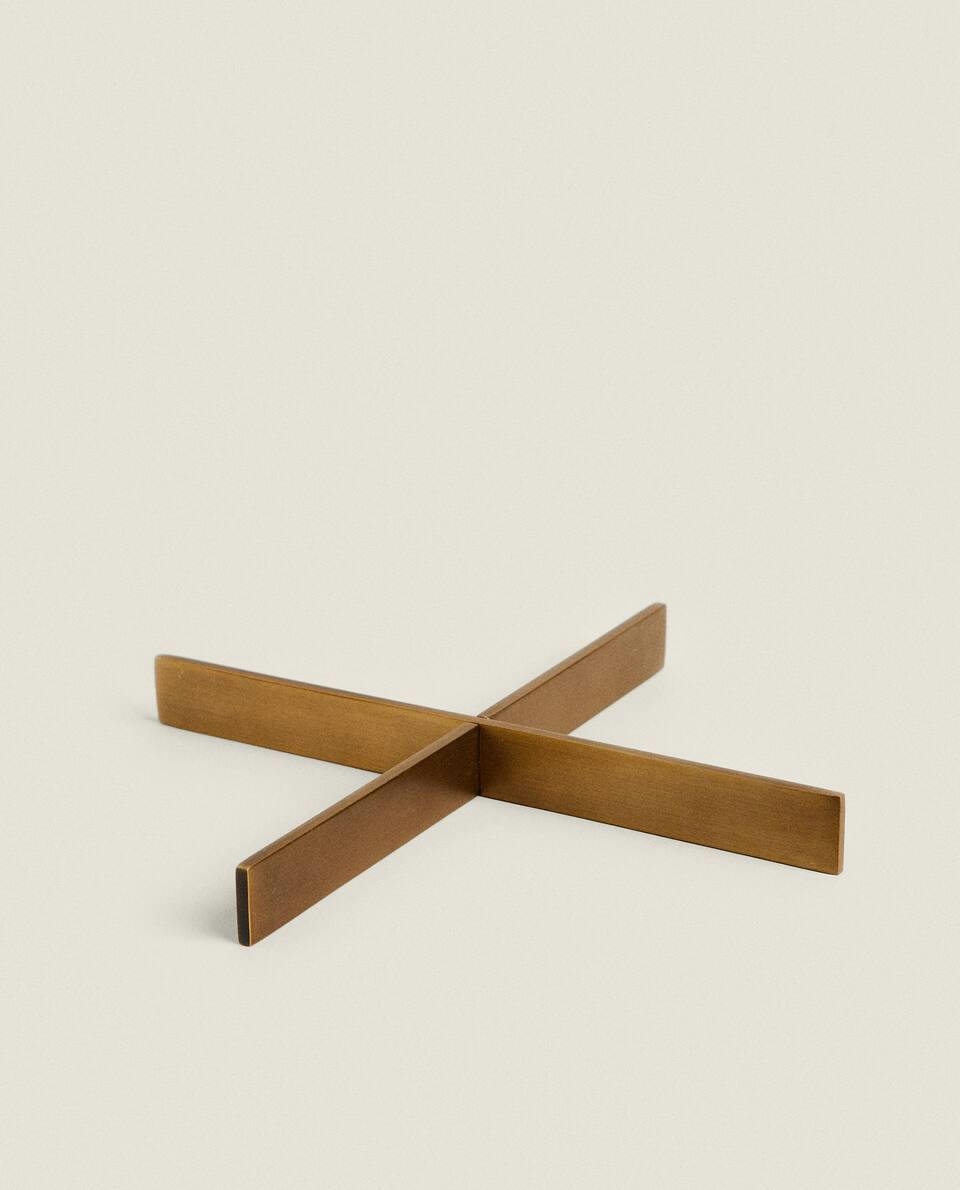 BRASS TRIVET