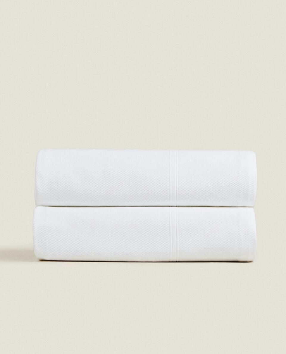 COTTON BEDSPREAD WITH BORDER