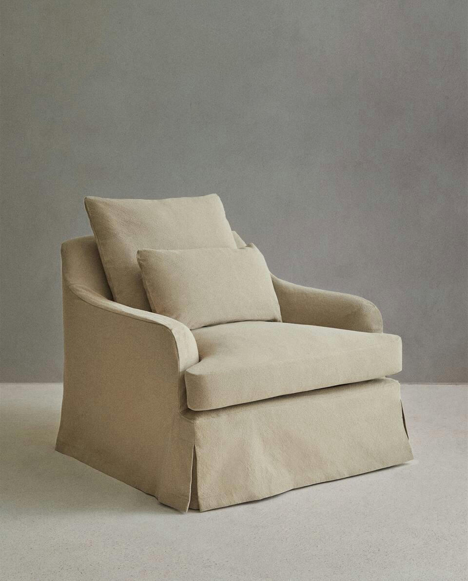 ARMCHAIR 01