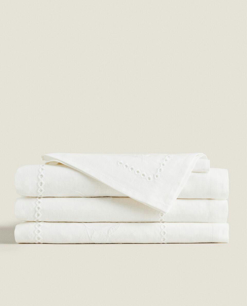 EMBROIDERED LINEN BLEND TABLECLOTH
