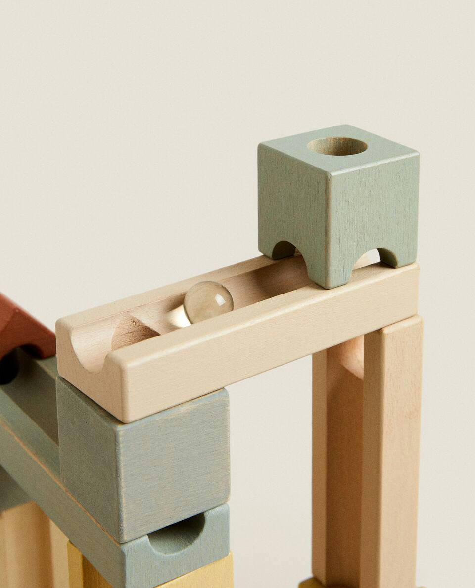 WOODEN MARBLE CIRCUIT