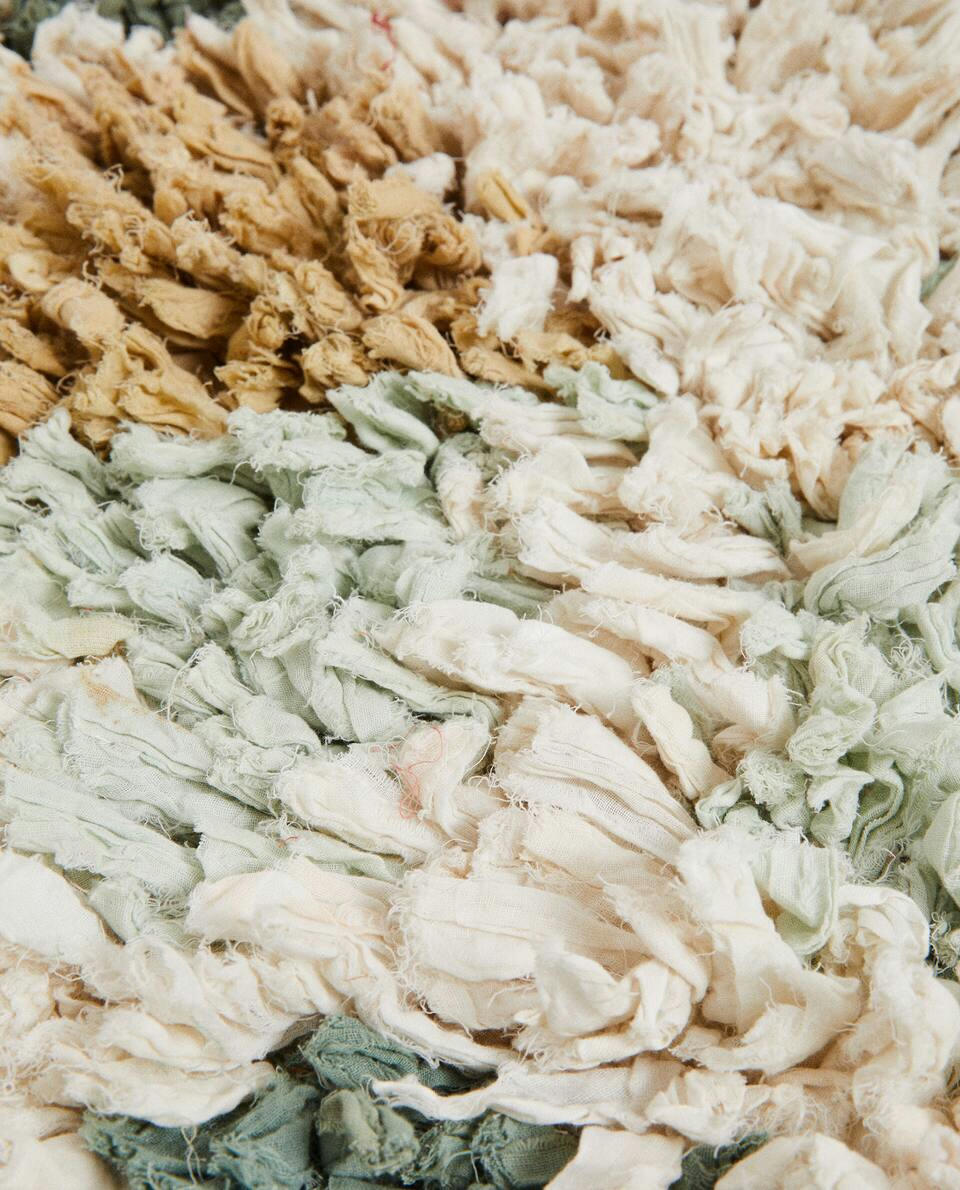 KIDS’ TRIANGLE DESIGN COTTON RUG