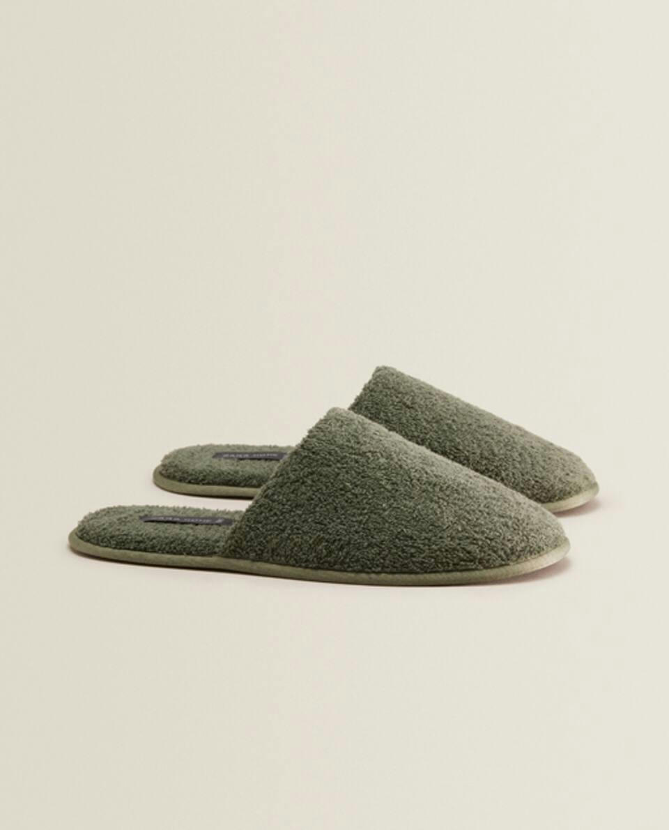 TERRY BATHROOM SLIPPERS