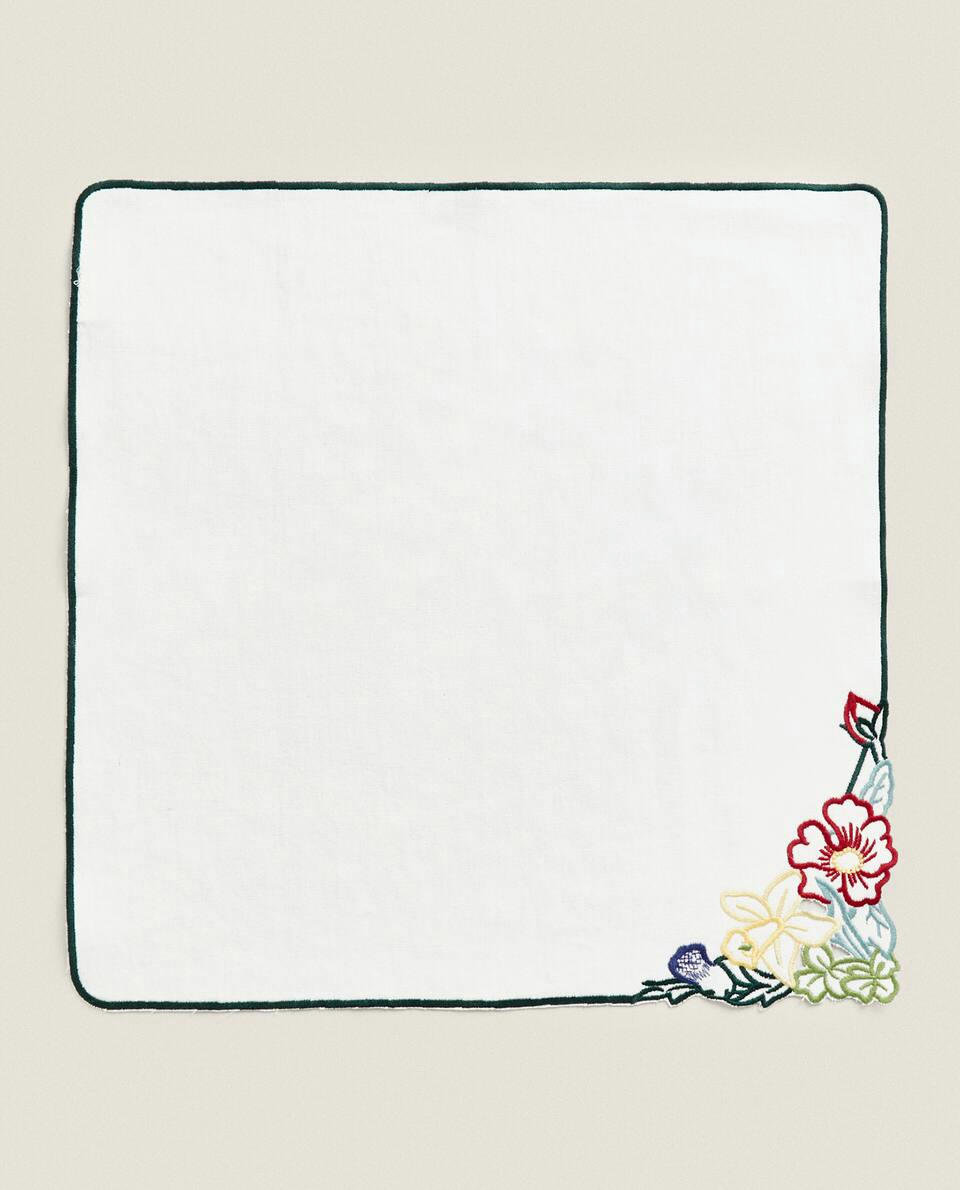 PACK OF EMBROIDERED FLORAL RAMIE NAPKINS (PACK OF 2)