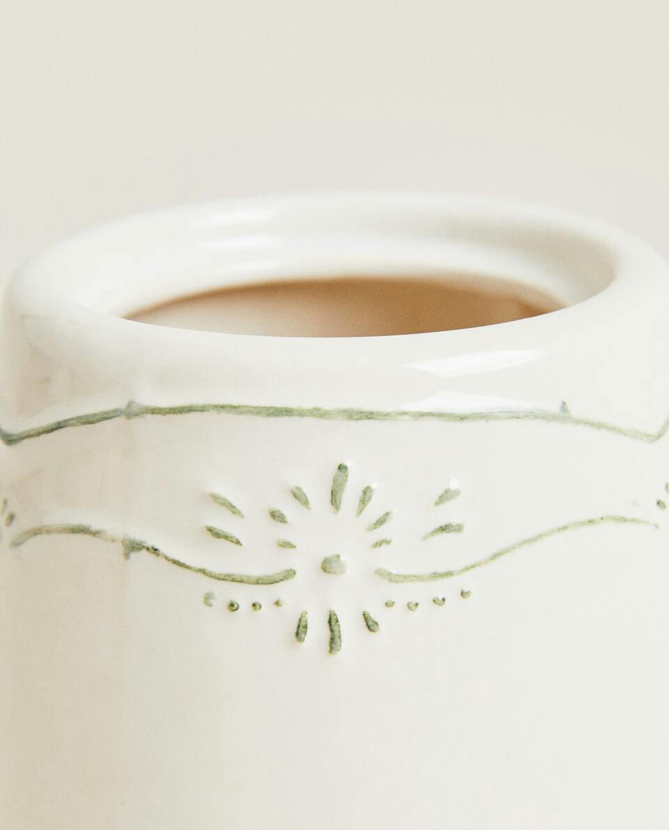 EARTHENWARE SUGAR BOWL WITH RAISED CHRISTMAS DESIGN