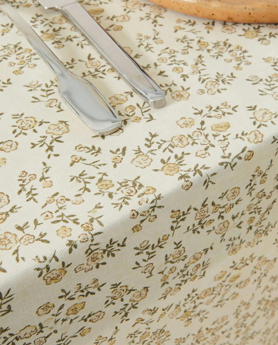 FLORAL RESIN TABLECLOTH