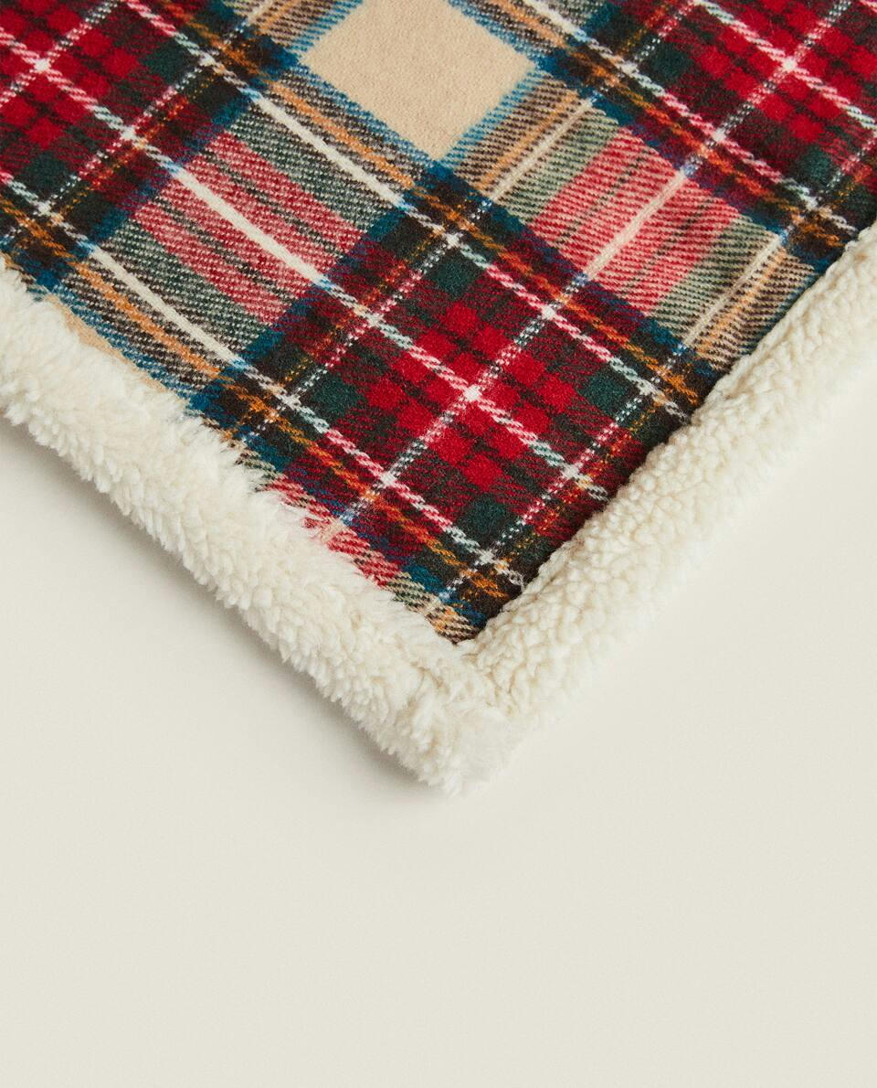 CHRISTMAS REVERSIBLE TARTAN BLANKET