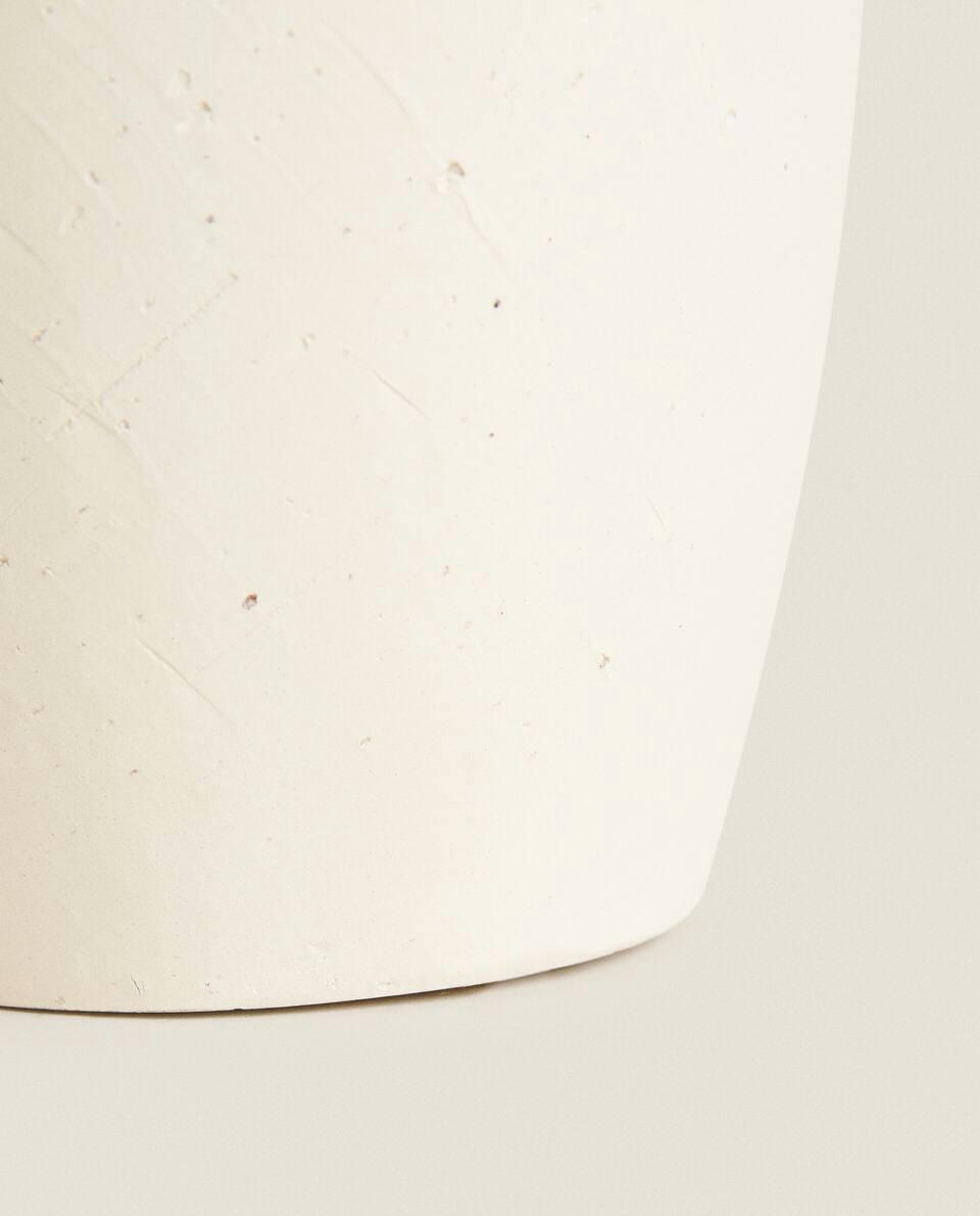 CERAMIC VASE WITH HANDLES