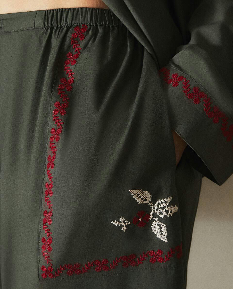 PYJAMA BOTTOMS WITH CHRISTMAS EMBROIDERY