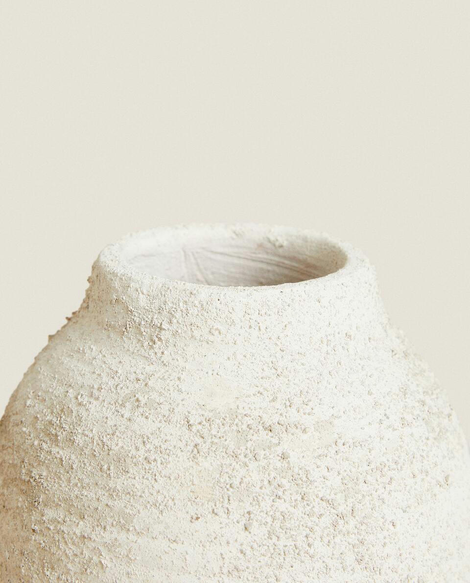 ROUGH-EFFECT CERAMIC VASE