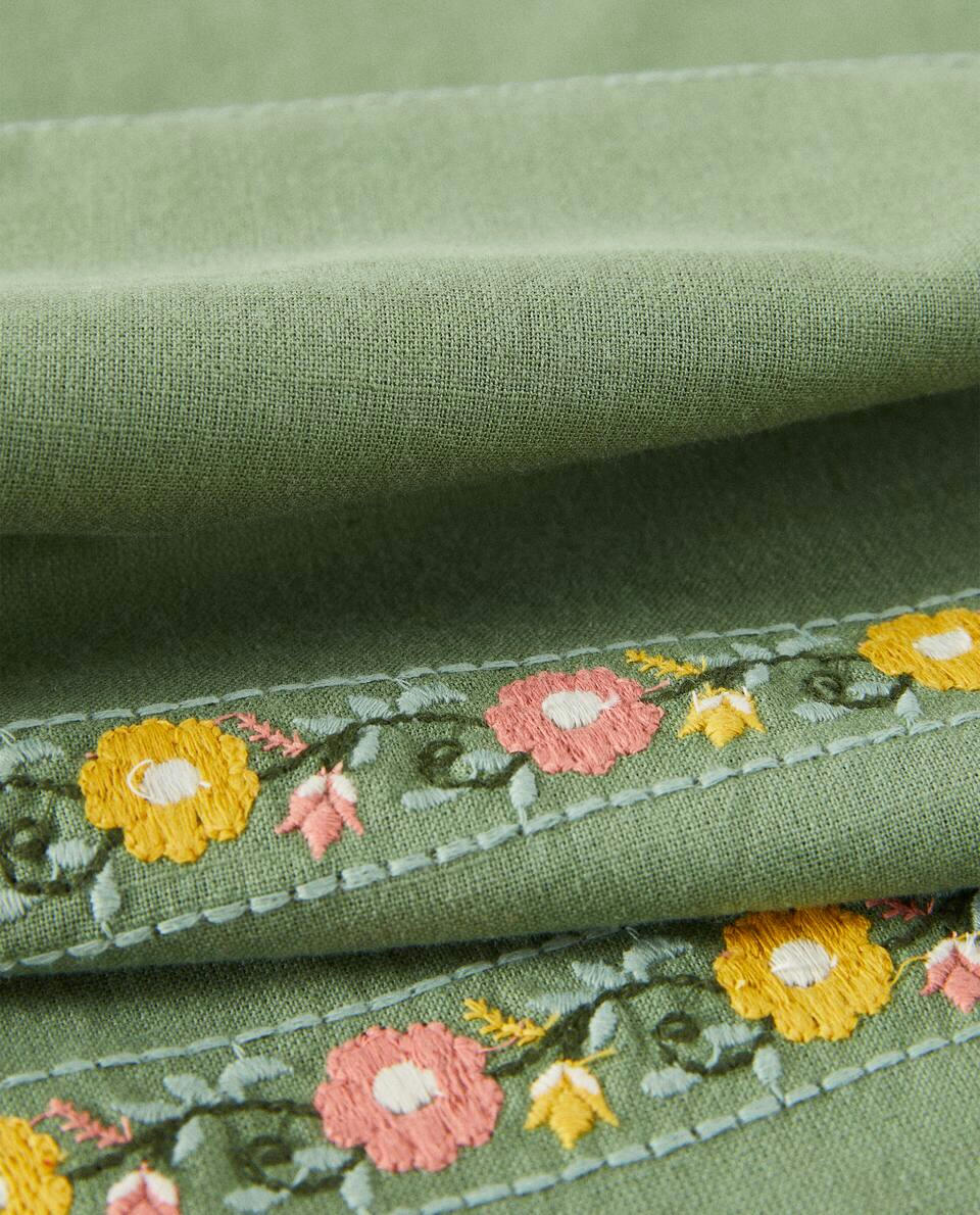 EMBROIDERED COTTON TABLE RUNNER