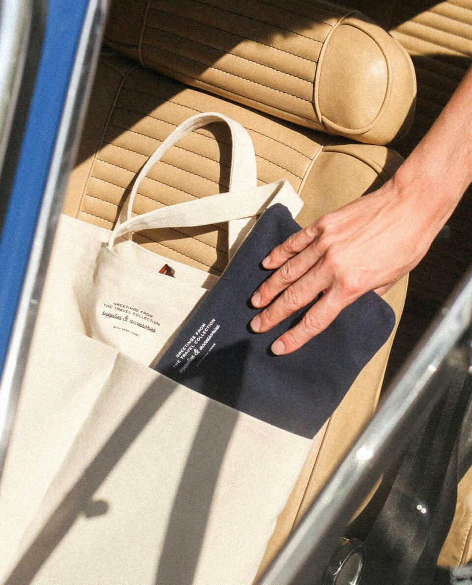 SAINT-LAZARE TRAVEL TOILETRY BAG