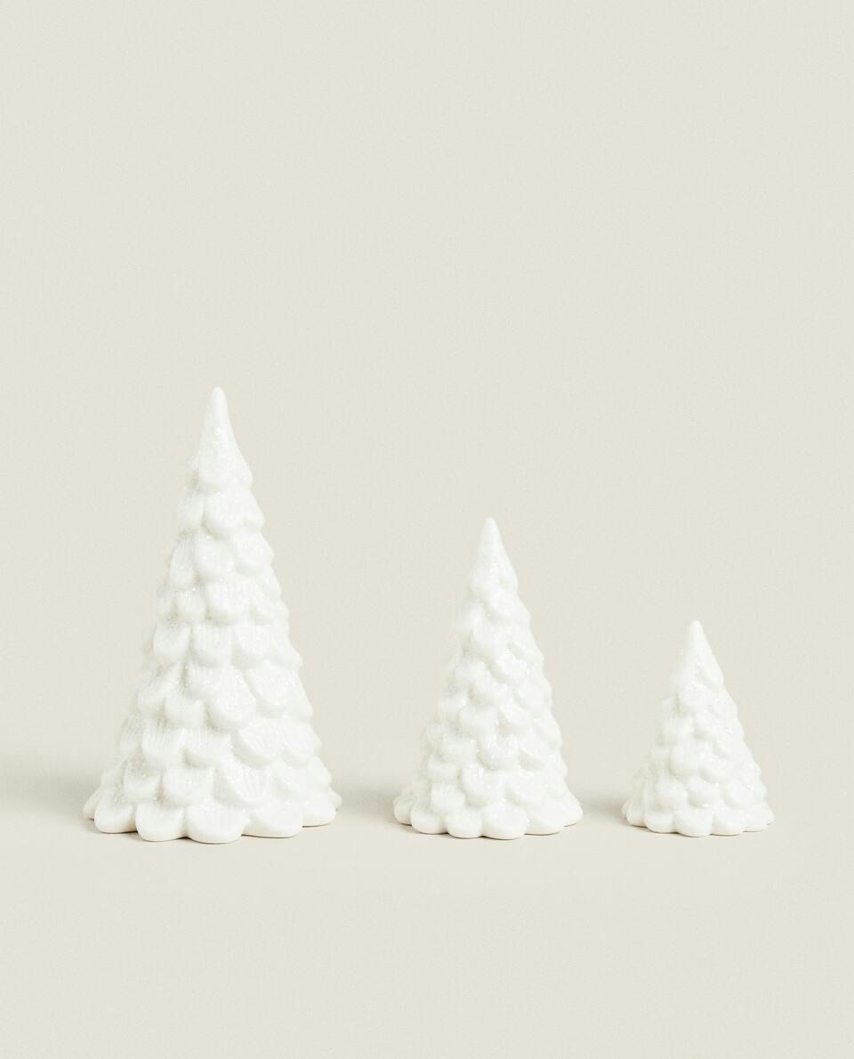 CHRISTMAS TREE LIGHT DECORATION