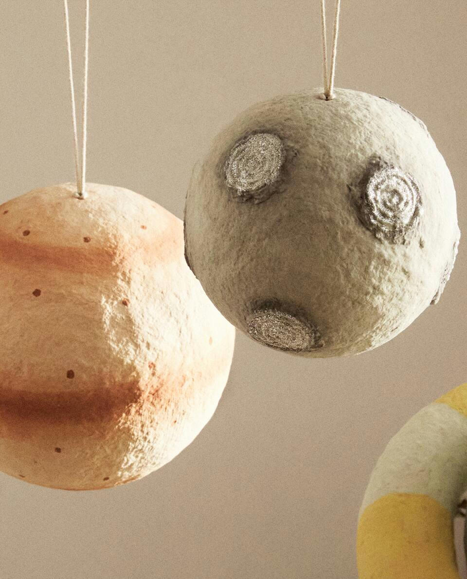 PAPER PLANETS (SET OF 2)