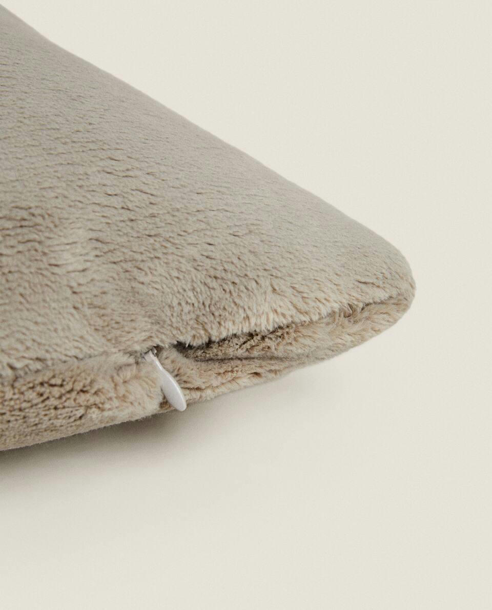 FLEECE CUSHION COVER