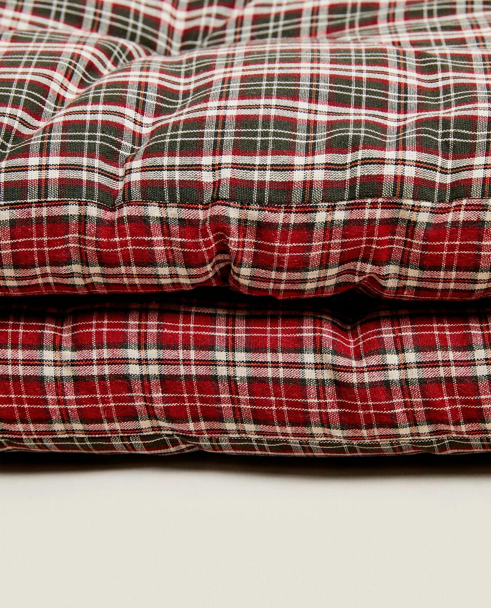 CHRISTMAS TARTAN CHECK TOPPER