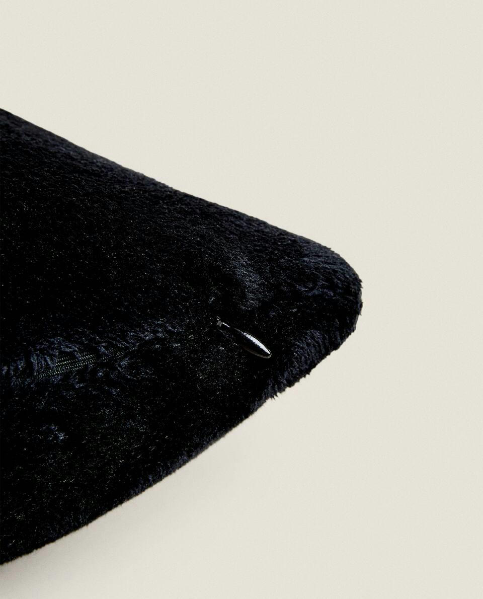 FUR CUSHION COVER