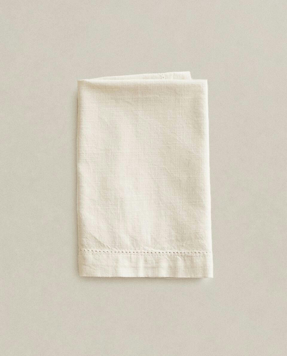 HEMSTITCHED NAPKIN (PACK OF 2)