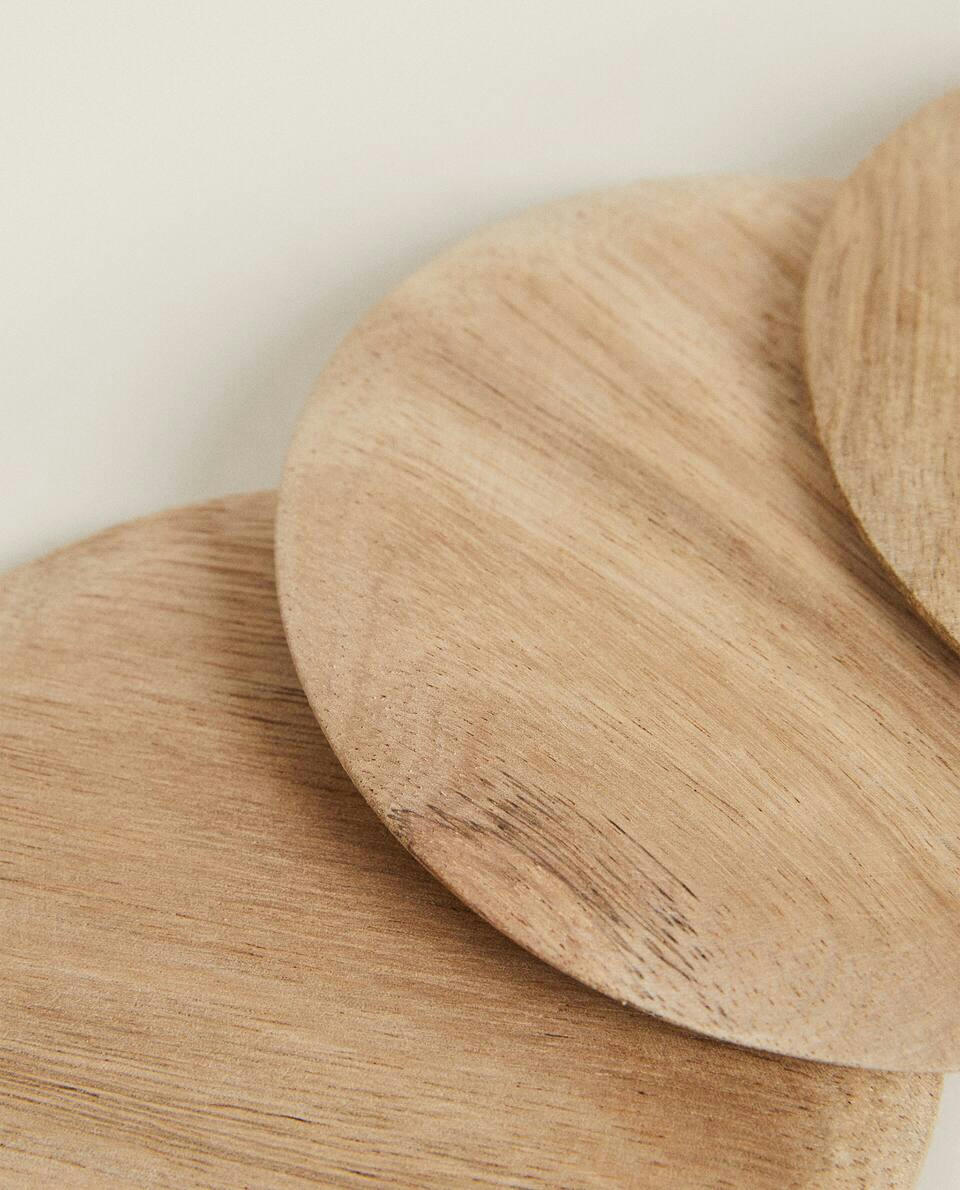 WOODEN COASTERS (PACK OF 4)