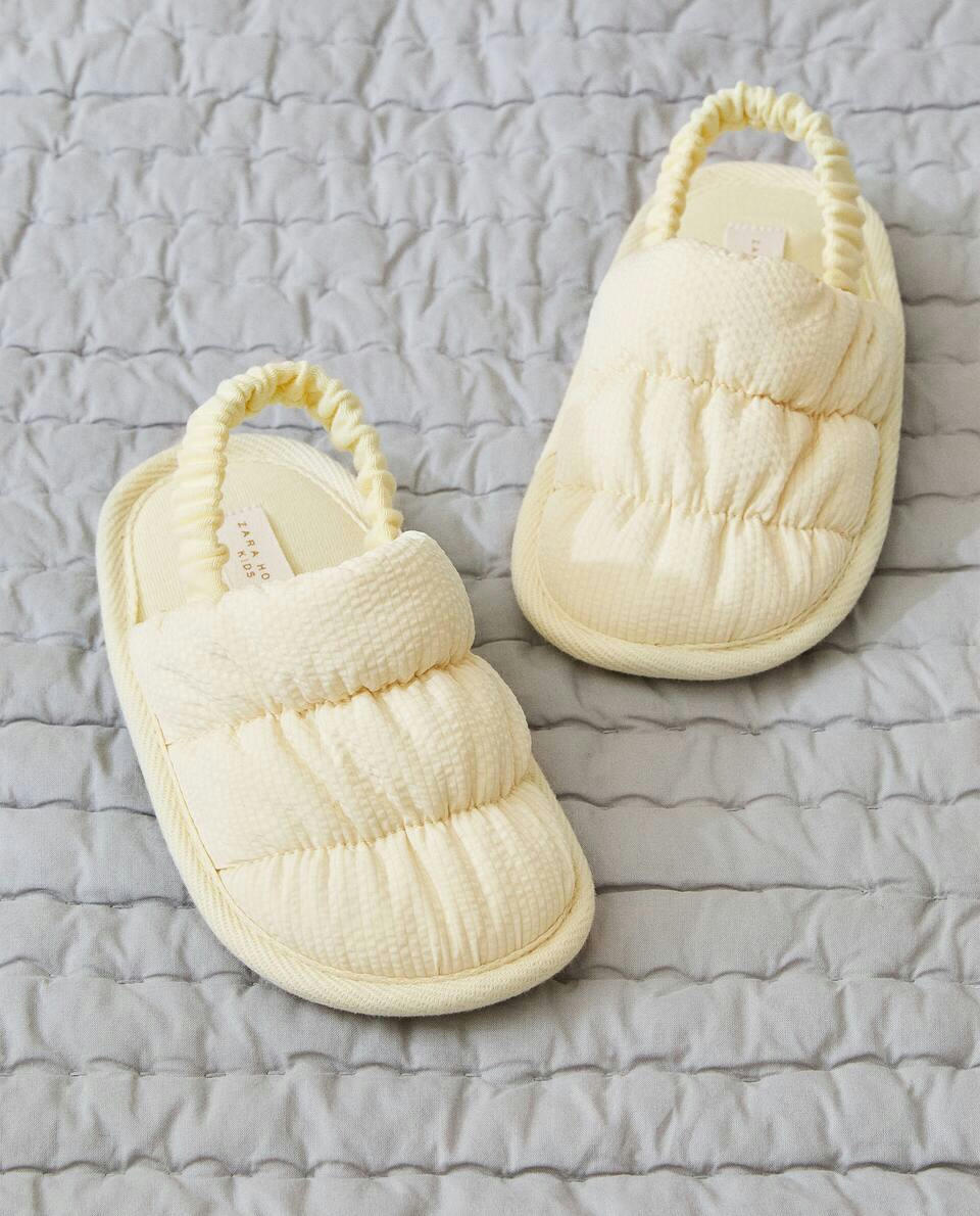 QUILTED SLIPPERS