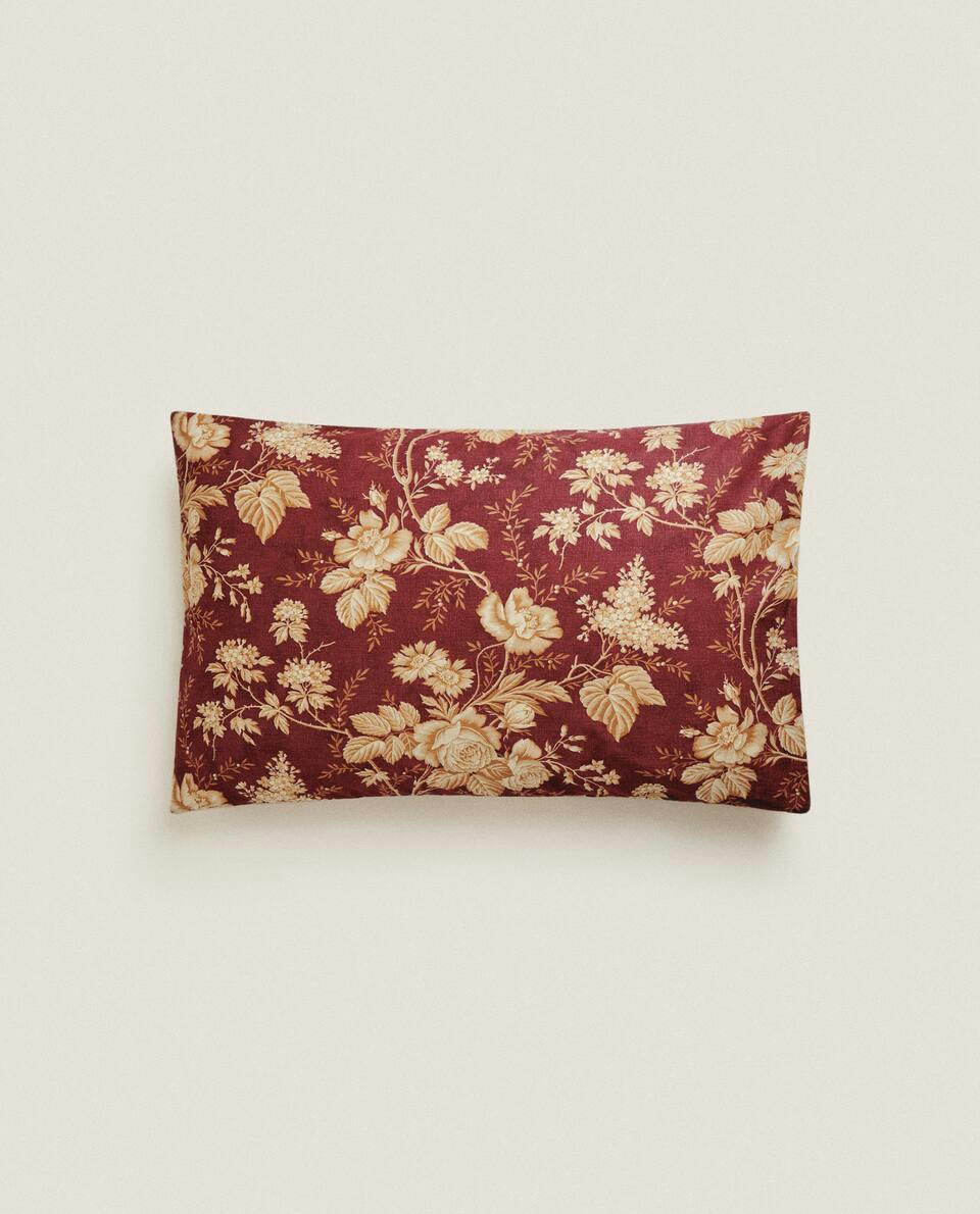 COTTON PILLOWCASE WITH GOLD CHRISTMAS FLOWERS