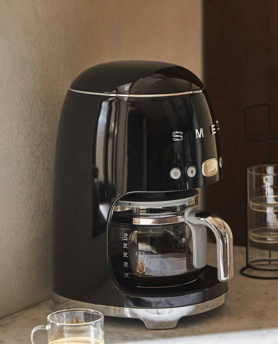 SMEG PROGRAMMABLE DRIP COFFEE MACHINE