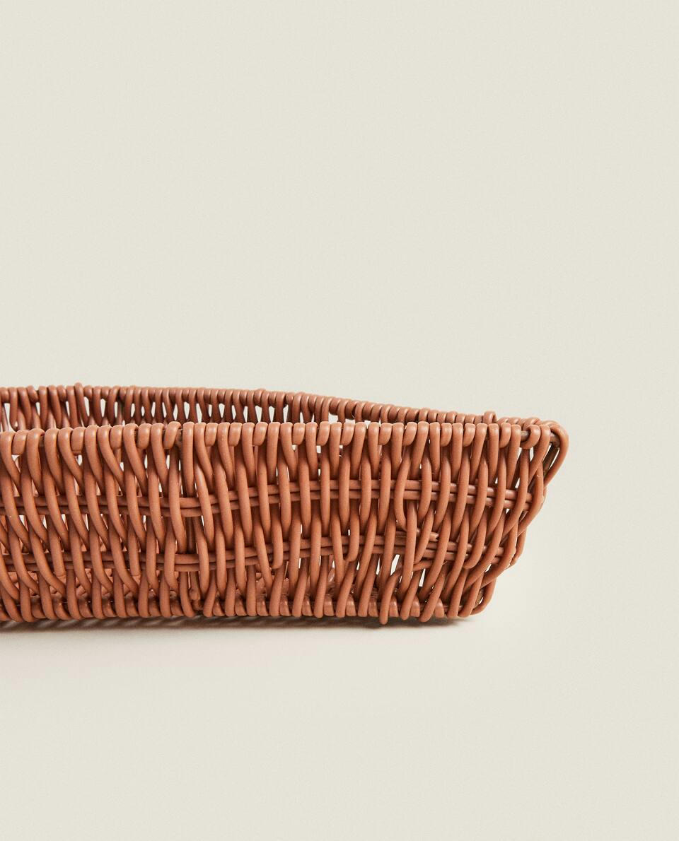 DECORATIVE CARROT BASKET