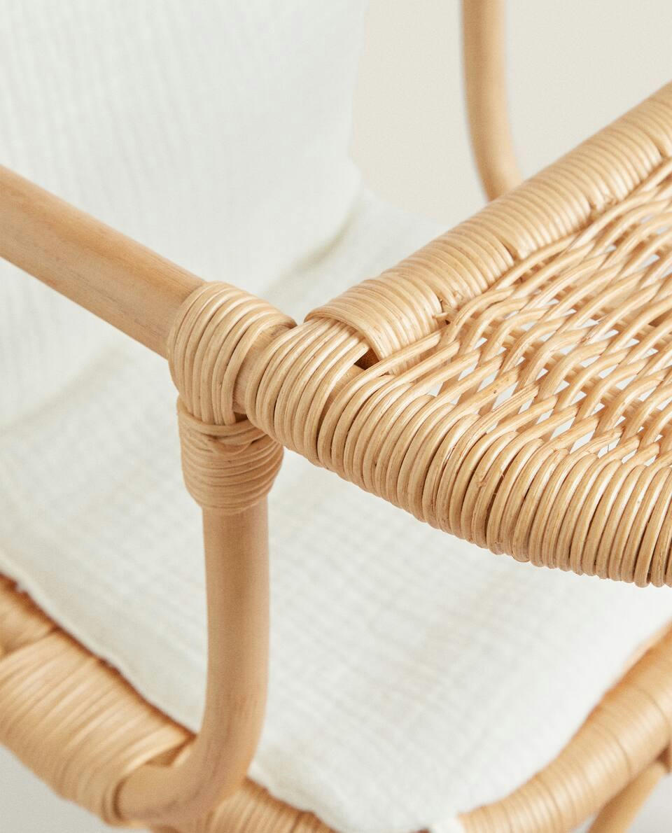 CHILDREN'S TOY HIGH CHAIR