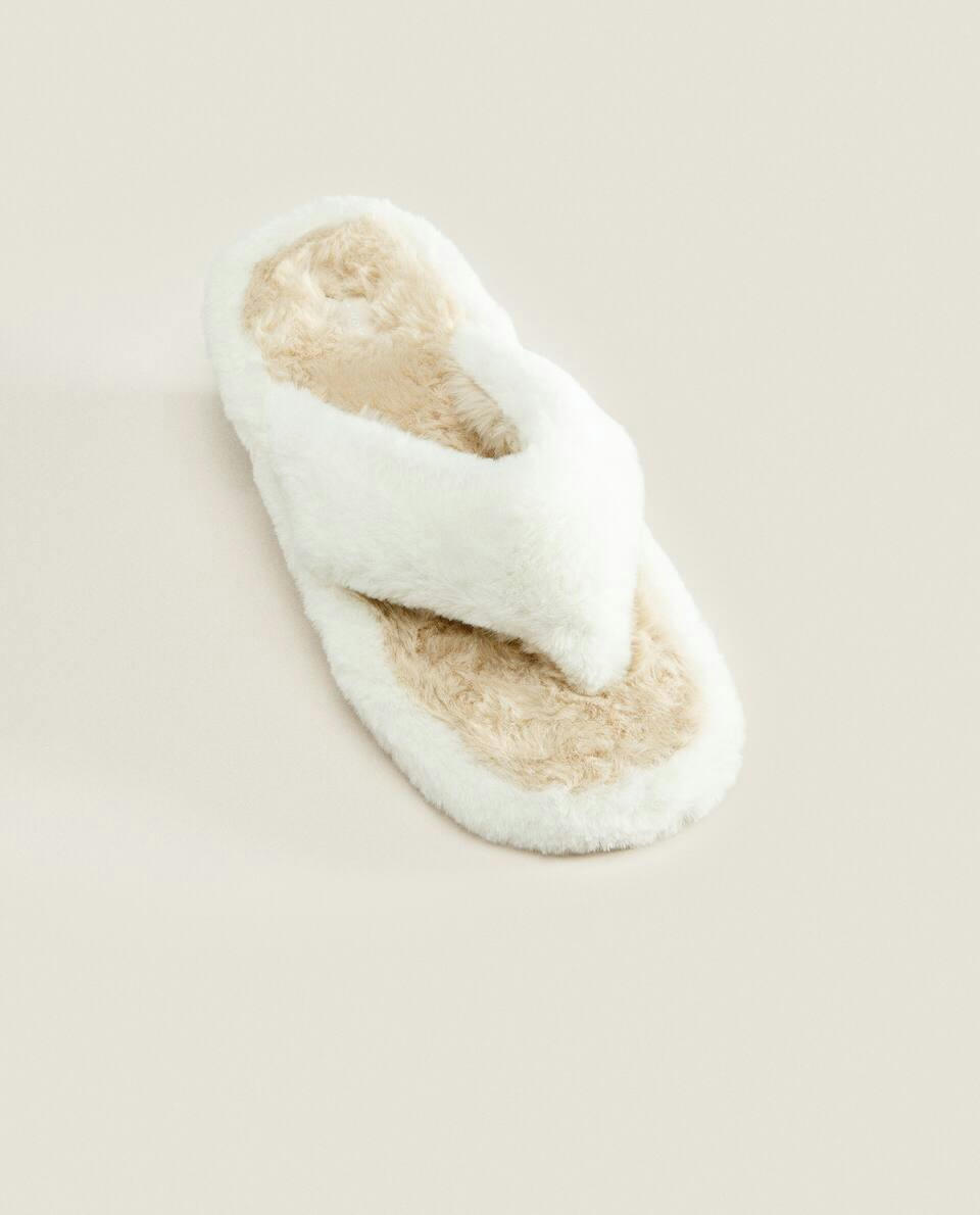CONTRAST FAUX FUR OPEN SLIPPERS