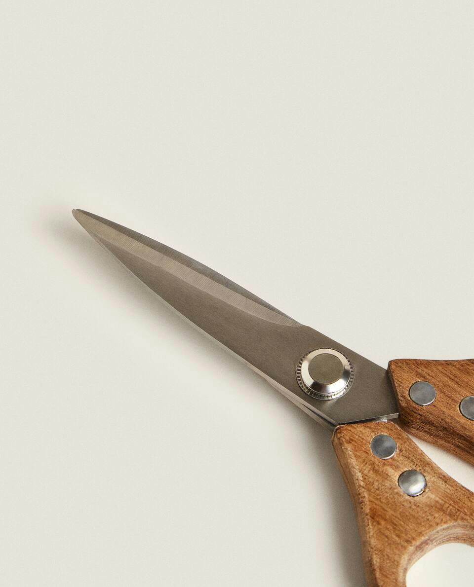 WOODEN KITCHEN SCISSORS