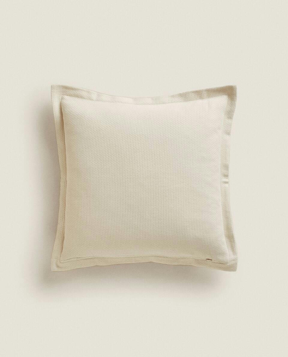 TEXTURED CUSHION COVER