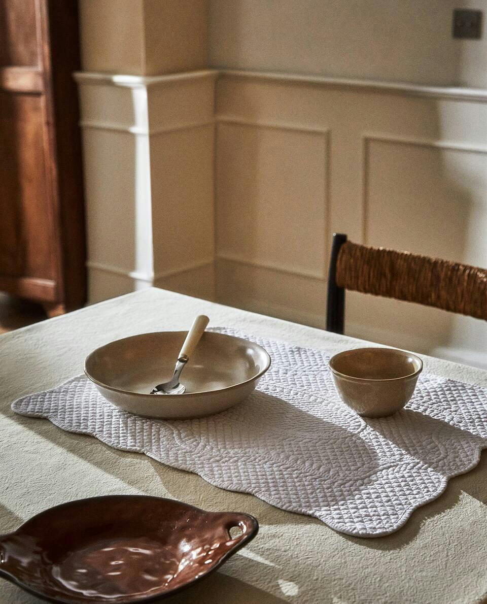 XL QUILTED PLACEMAT