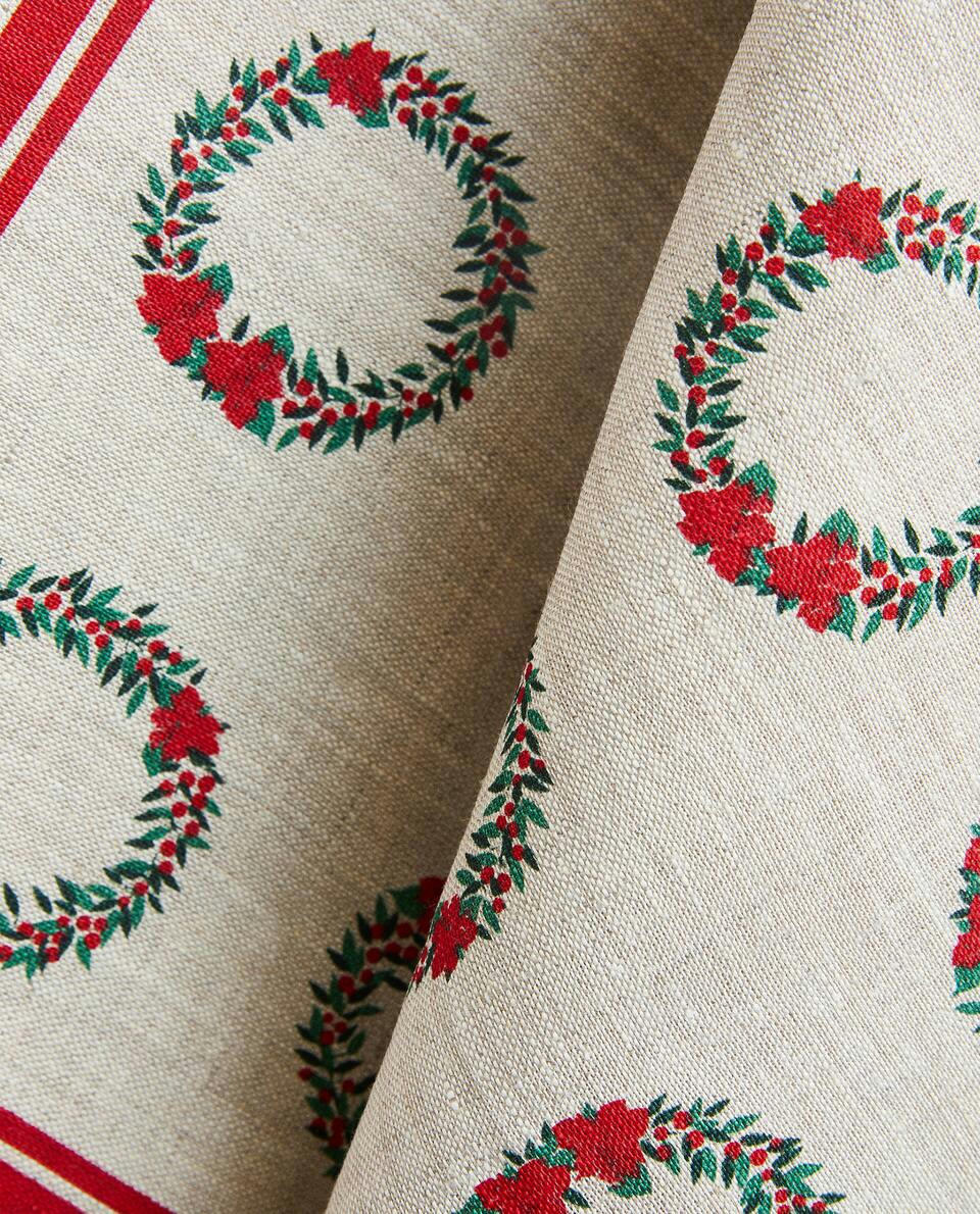 CHRISTMAS TEA TOWELS